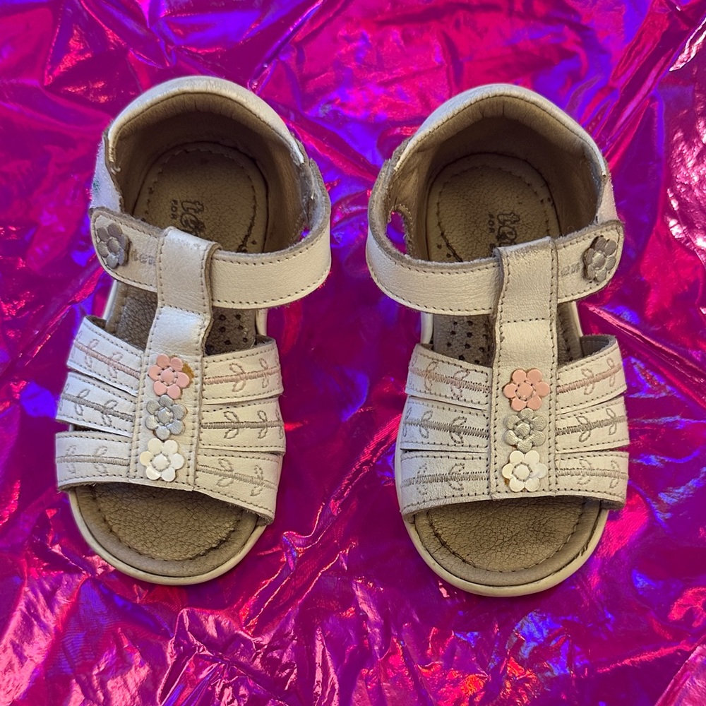 Tenten Charming And Medical Kids Sandals with Floral Accents size 22